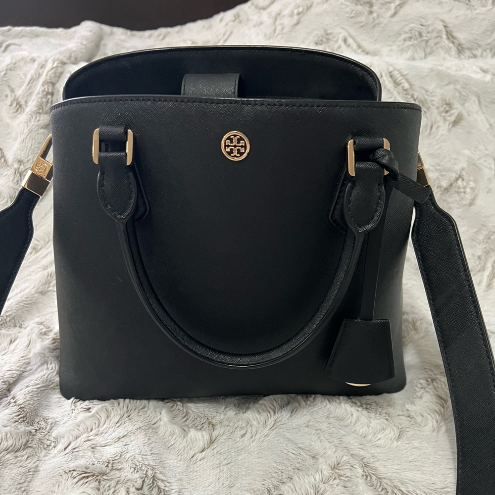 Tory Burch Robinson triple compartment tote in black